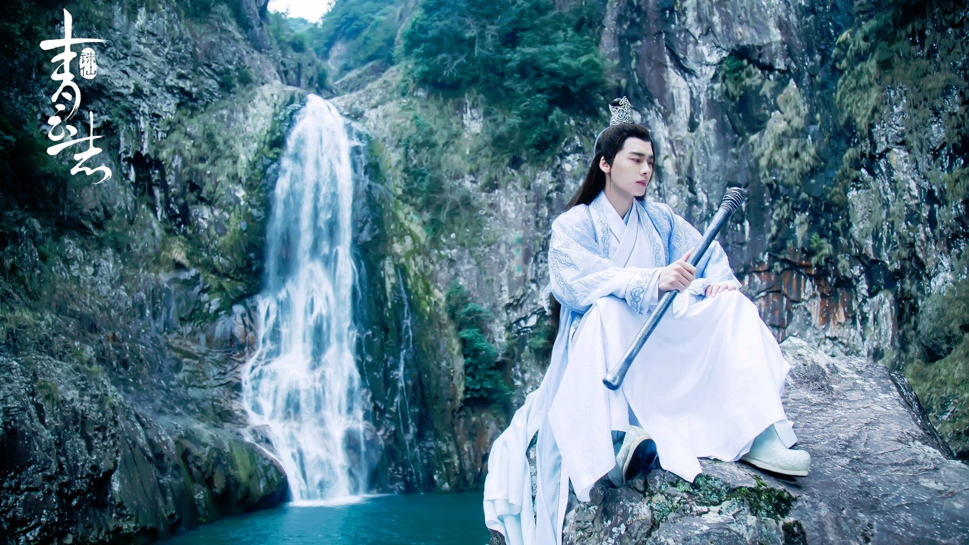 历史回忆：联盟冠军的经典时刻盘点，英雄联盟联赛冠军历届