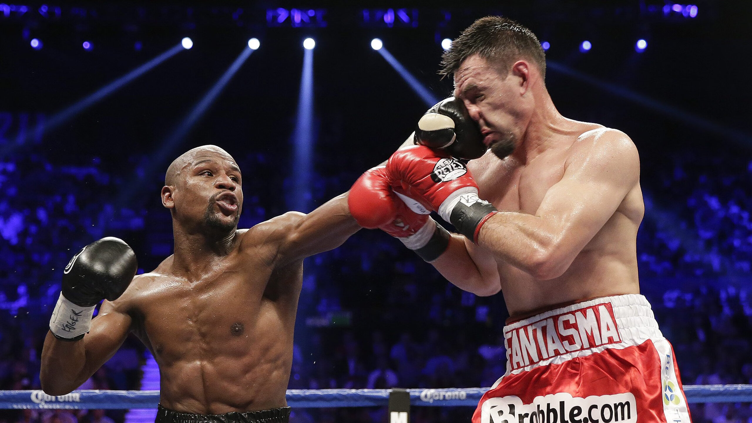 开云中国大陆-科比：用责任和拼搏，续写“黑曼巴传奇”！，科比黑曼巴限量篮球