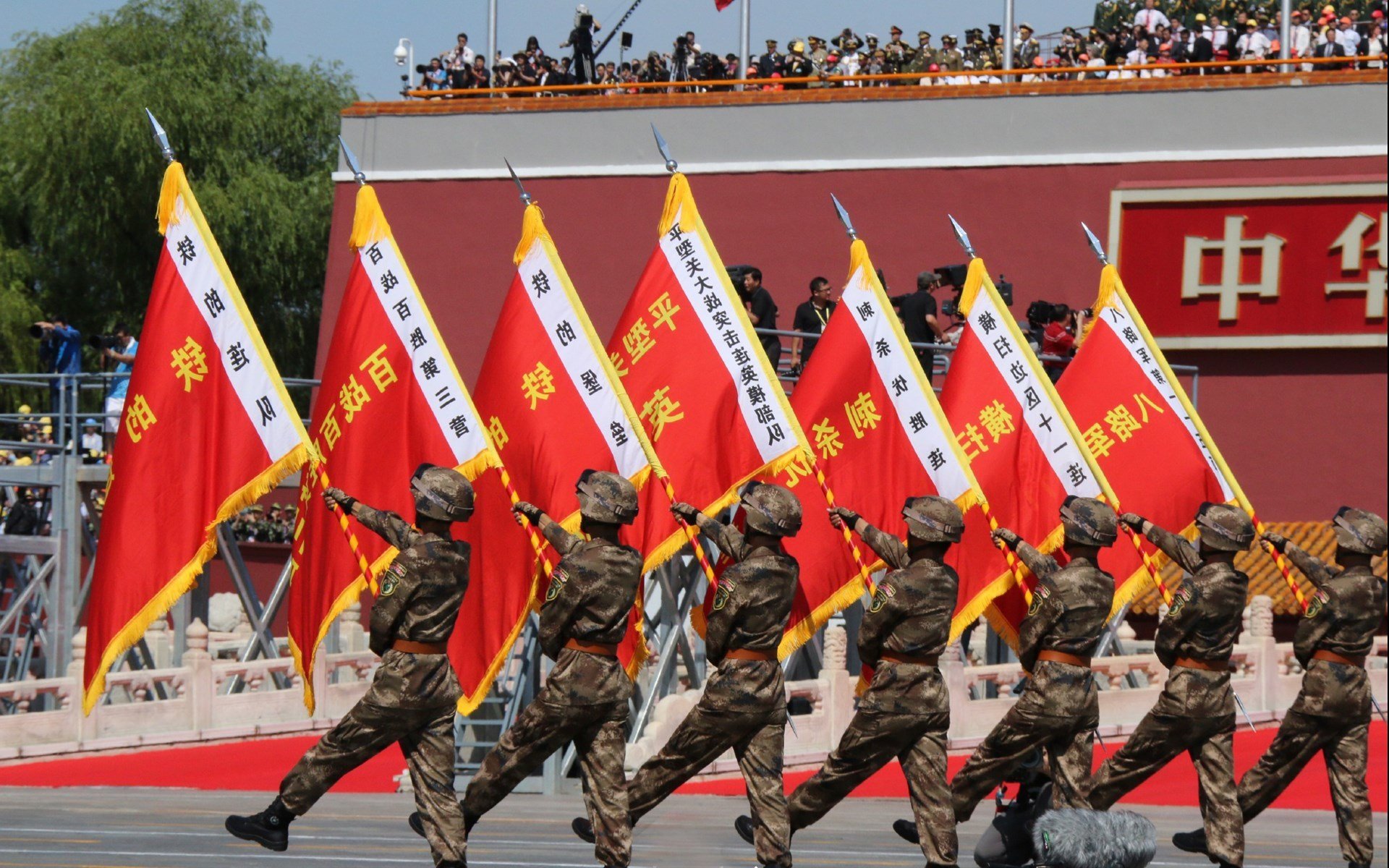 利雅得新月豪取十连胜领跑积分榜,利雅得胜利和利雅得新月