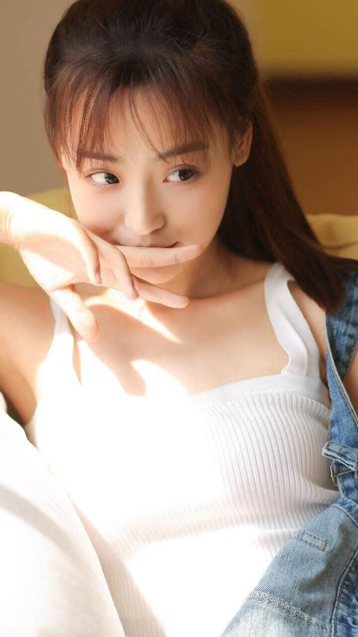 女足比赛中,中国队员马某助攻得手,中国女足队长马君